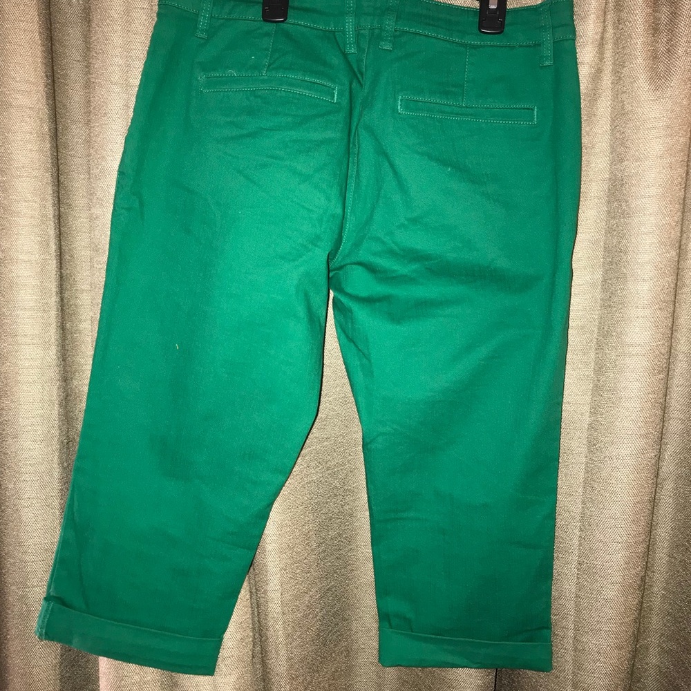 M-6 Capris - Picture 2 of 5